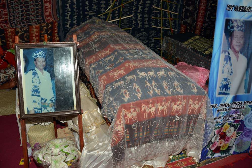 the funeral of a king