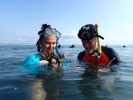 Director Frank Hyde of SeaTrek during a Ocean Gardeners training workshop in Bali. Photo by Jeni Kardinal