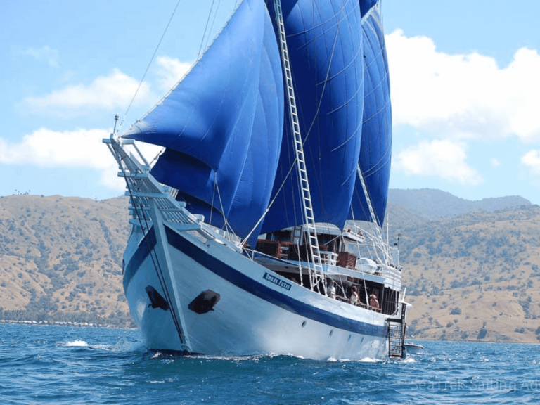 Our Ship - Ombak Putih - Sails Up 3